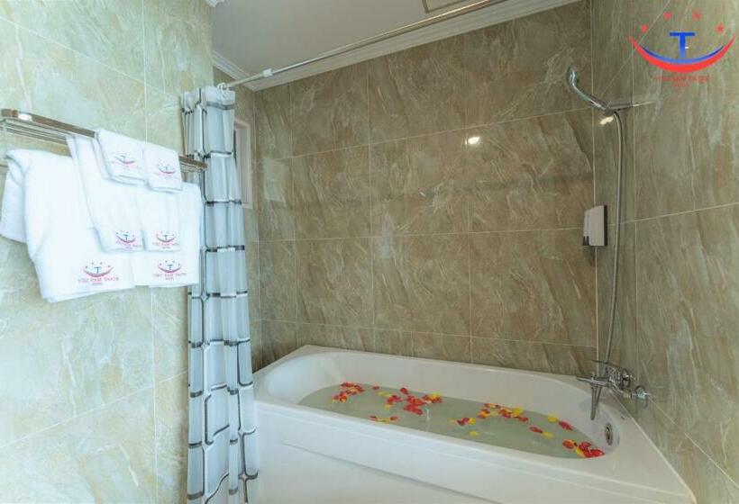 اتاق استاندارد با تخت بزرگ, Vietnam Taste Hotel Quy Nhon   Beachfront