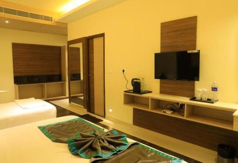 Номер Стандарт Трехместный, Laya Regency