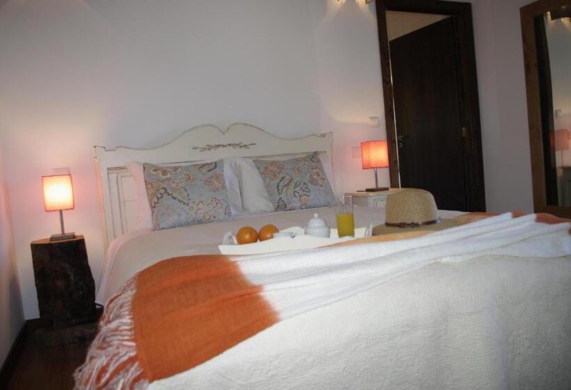 Номер Deluxe, Puial De L Douro