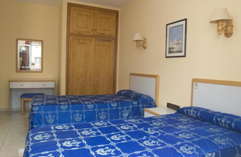 דירת חדר, Apartamentos Boomerang I