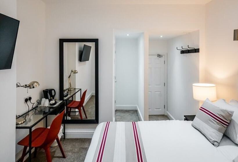 اتاق استاندارد, Anfield Place To Stay