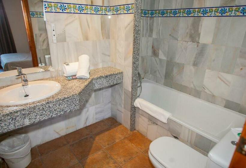 Chambre Quadruple Standard, Comarruga Platja