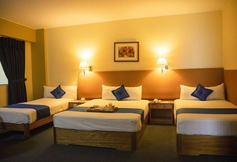 Quarto Triplo Estandar, Blue Star