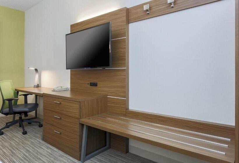 Номер Стандарт Адаптированный для Инвалидов, Holiday Inn Express Irondequoit, An Ihg