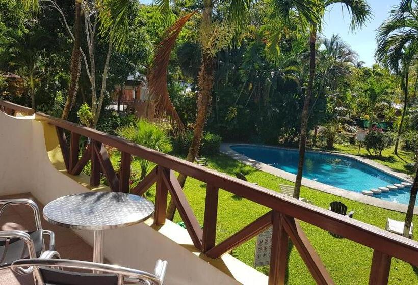 اتاق استاندارد چهارنفره با بالکن, Samara Beach