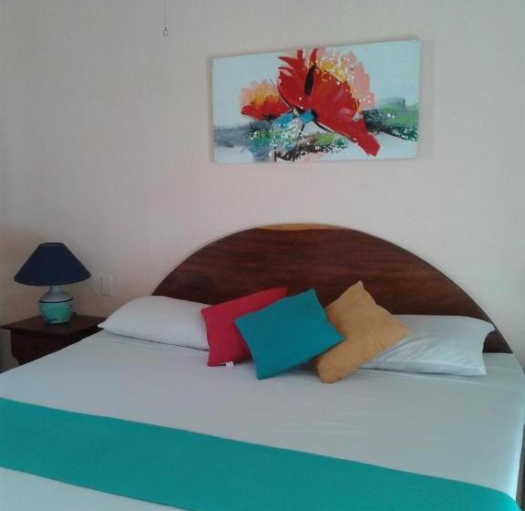 اتاق استاندارد سه تخته با بالکن, Samara Beach