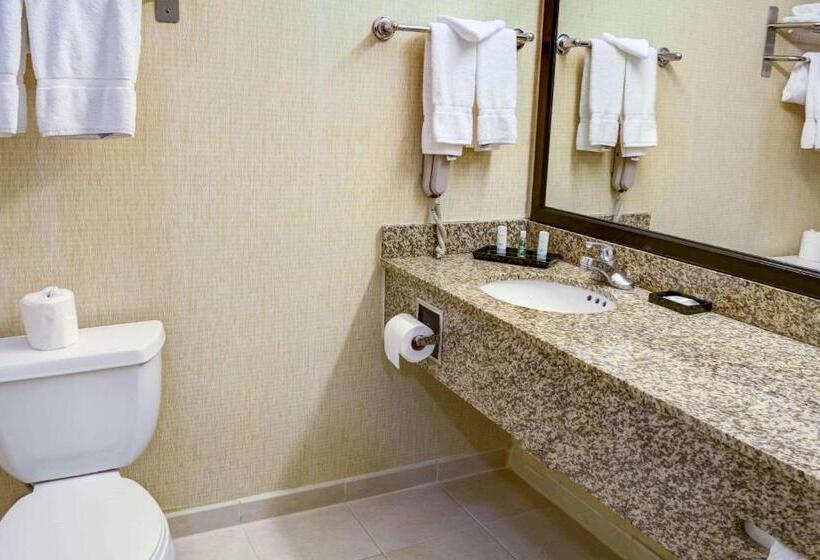 Deluxe Suite King Bed, Tilt Hotel Universal Hollywood, Ascend Hotel Collection