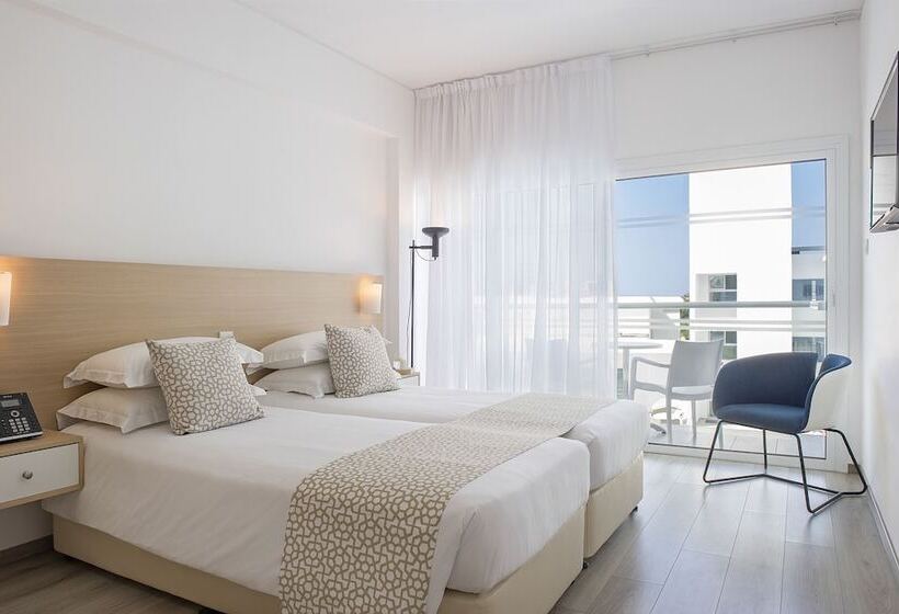 Люкс Семейный 2 Спальни, Sofianna Resort & Spa