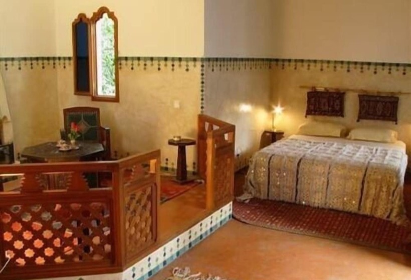 اتاق استاندارد سه نفره, Riad Moucharabieh Matisse