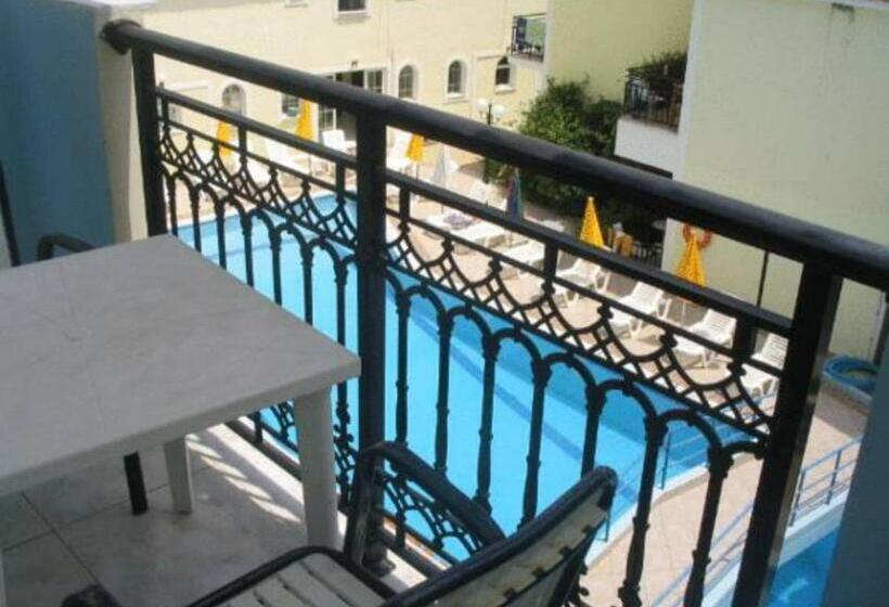 스탠다드 스튜디오, Vossos Hotel Apartments
