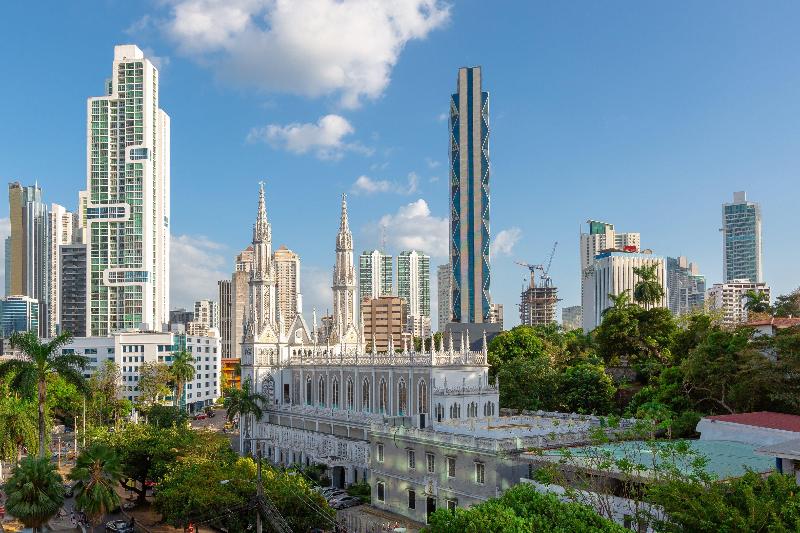 جناح سرير كينج, Crowne Plaza Panama, An Ihg