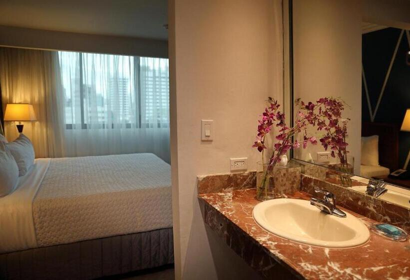 جناح سرير كينج, Crowne Plaza Panama, An Ihg