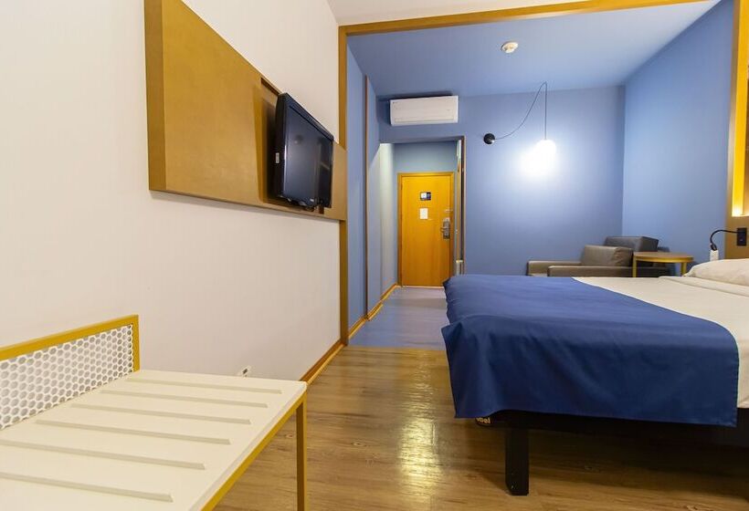 标准间带双人床, Euro Suite Curitiba Batel