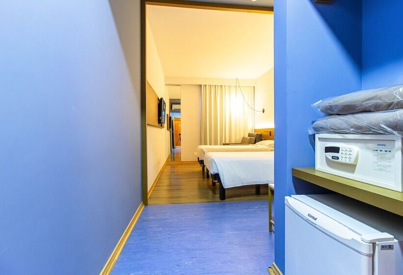 标准间, Euro Suite Curitiba Batel