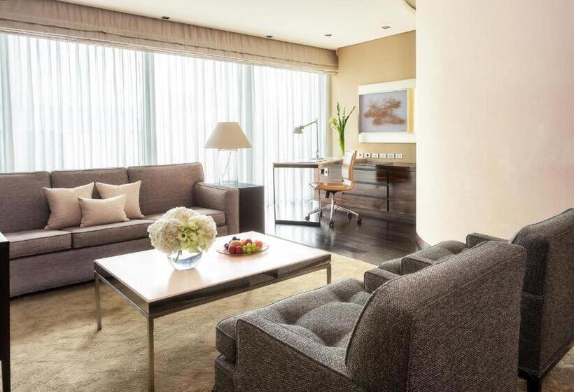 Люкс, Four Seasons Hotel Tokyo At Marunouchi