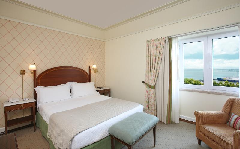 Club Room King Bed, Intercontinental Grand Stanford Hong Kong, An Ihg