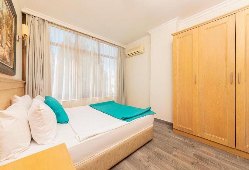 Quarto Familiar, Kayamaris