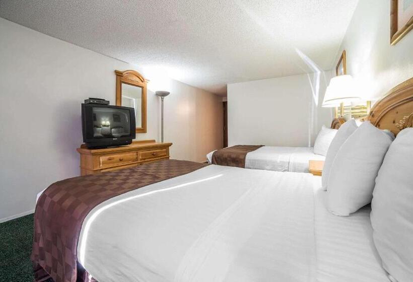 带2个双人床的标准工作室, Rodeway Inn Bryce Canyon