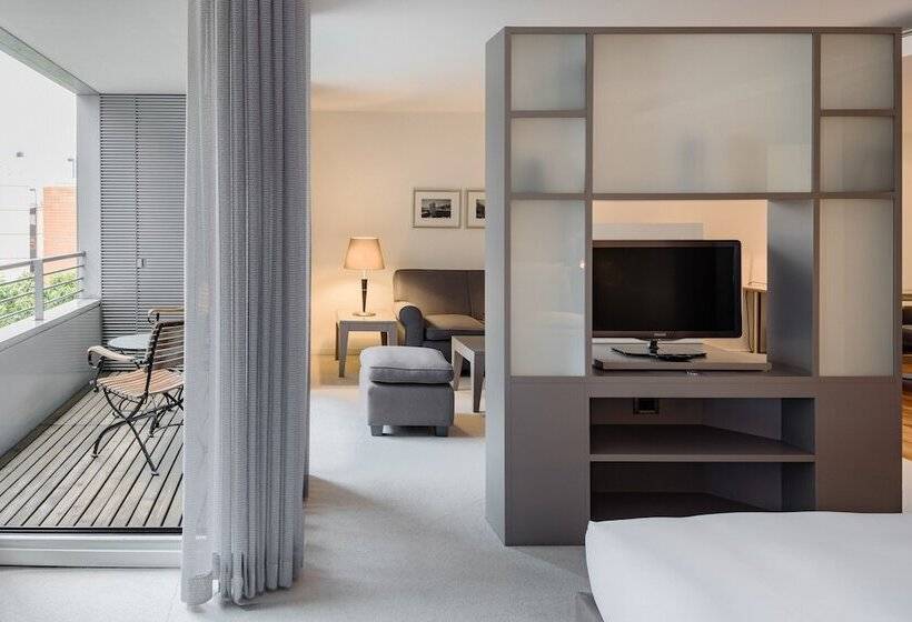 Suite, The Mandala
