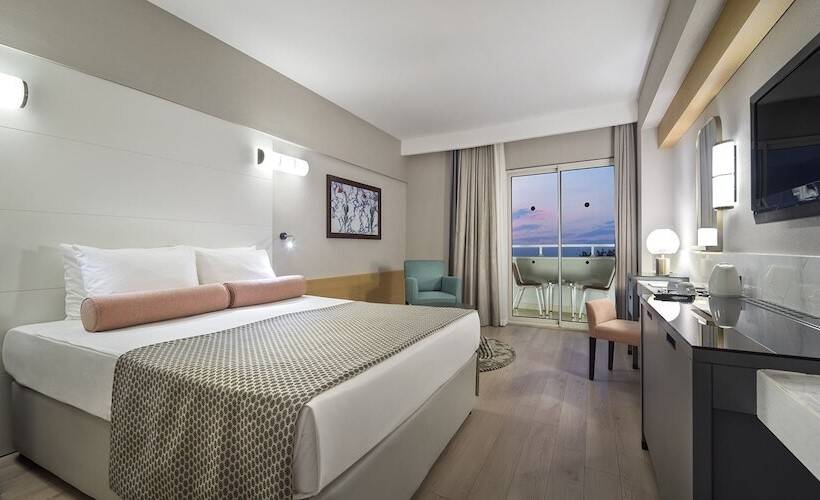 Семейный Номер с Койками, Trendy Aspendos Beach