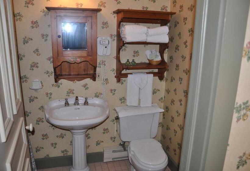 스위트, Auberge Lakeview Inn