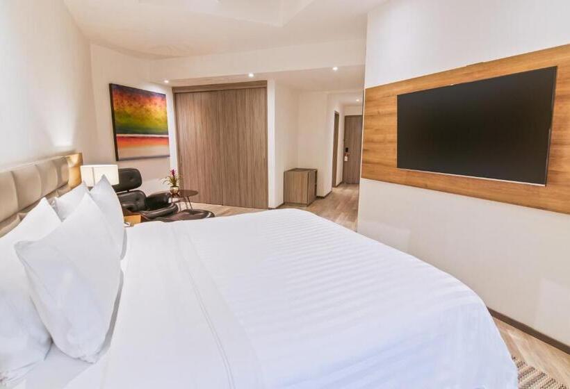 Полулюкс, Ghl Hotel Portón Medellín