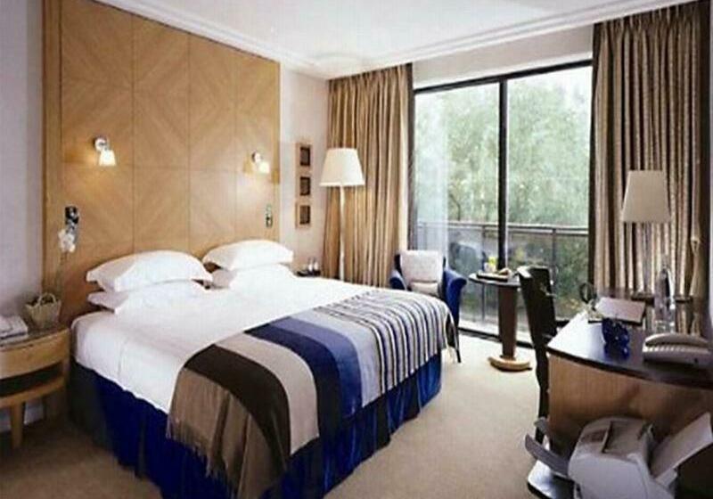 اتاق استاندارد, Bristol Hotel   Frankfurt City