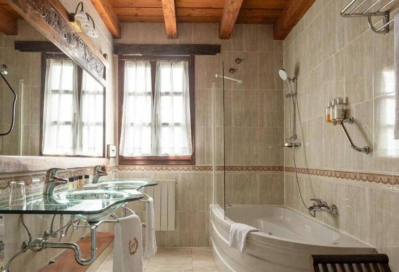 Полулюкс, & Spa Etxegana