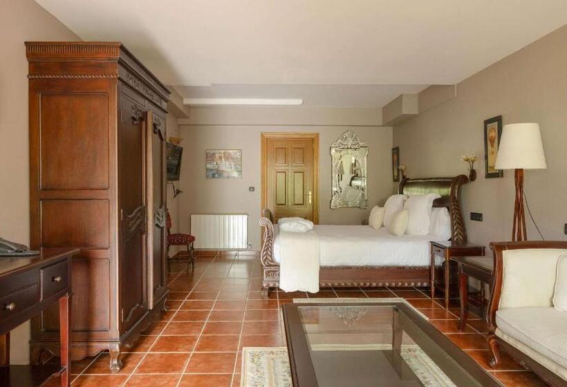 Люкс, & Spa Etxegana