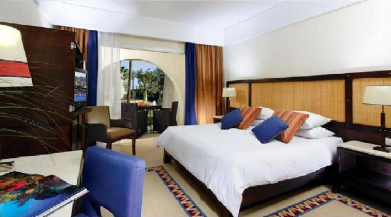 Pokój Klasyczny, Grand Rotana Resort & Spa