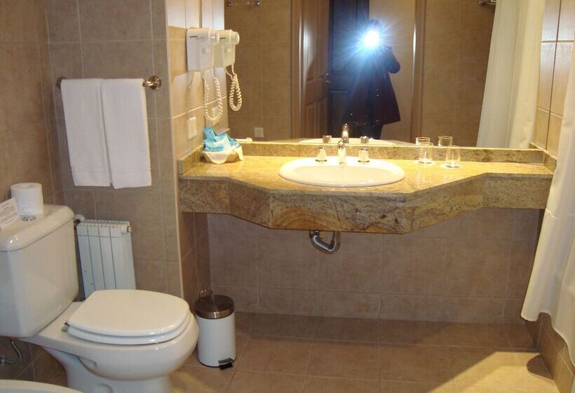 اتاق استاندارد سه نفره, Alto Calafate