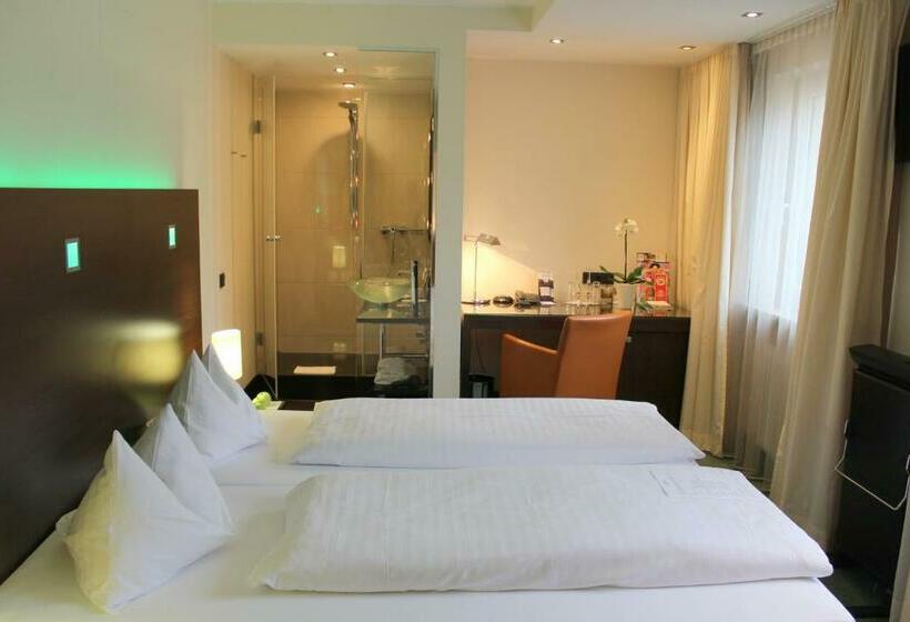 Номер Комфорт, Flemings Hotel München Schwabing