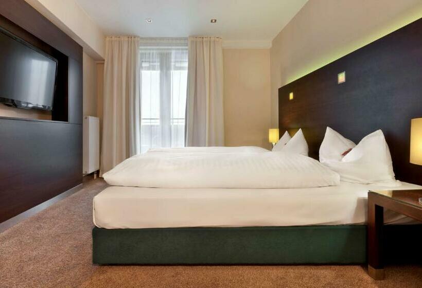 Номер Комфорт, Flemings Hotel München Schwabing