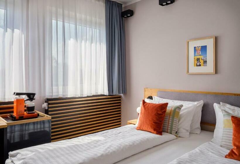 Номер Комфорт, Flemings Hotel München Schwabing