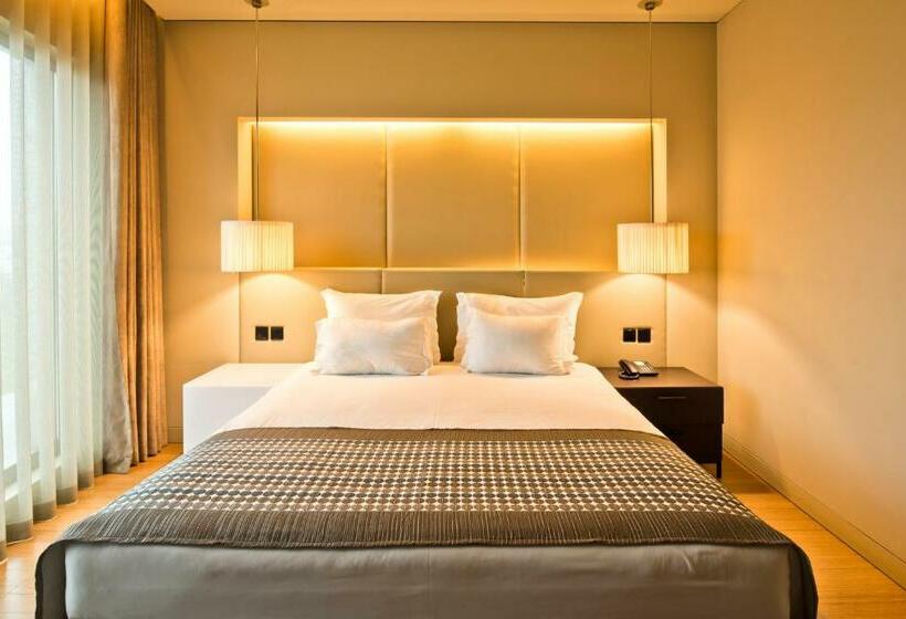 سوییت اجرایی, Golden Tulip Sao Joao Da Madeira