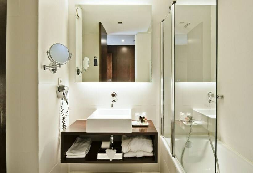 اتاق سوپریور, Golden Tulip Sao Joao Da Madeira