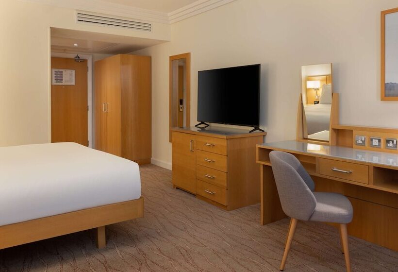 اتاق خانوادگی, Hilton Dublin Airport