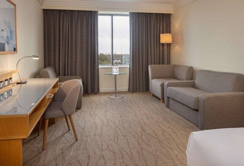 اتاق خانوادگی, Hilton Dublin Airport