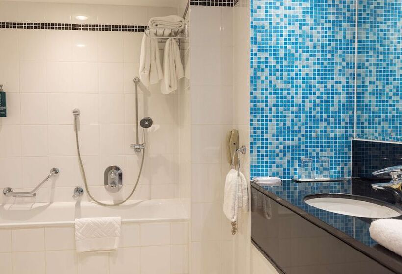 سوییت, Hilton Dublin Airport