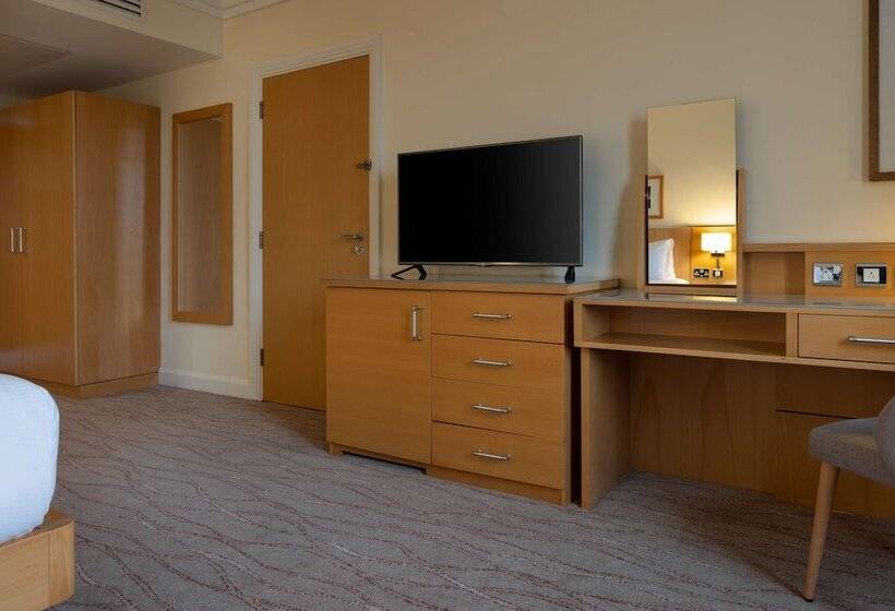 اتاق خانوادگی, Hilton Dublin Airport