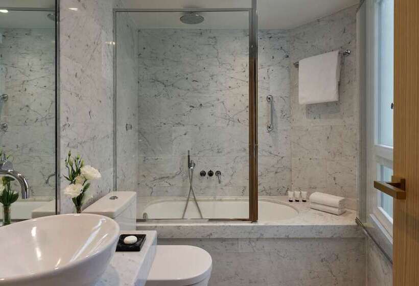اتاق لوکس, Hilton Dublin Airport