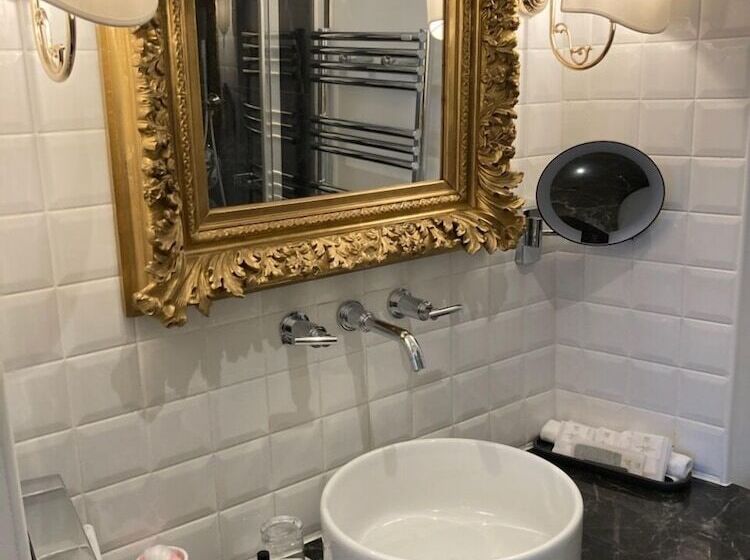 اتاق استاندارد, Hôtel La Villa Eugene