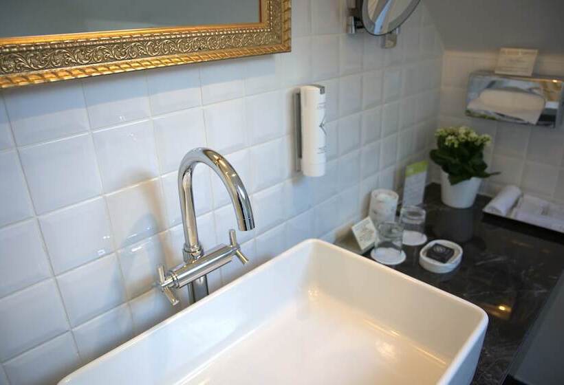 اتاق استاندارد, Hôtel La Villa Eugene