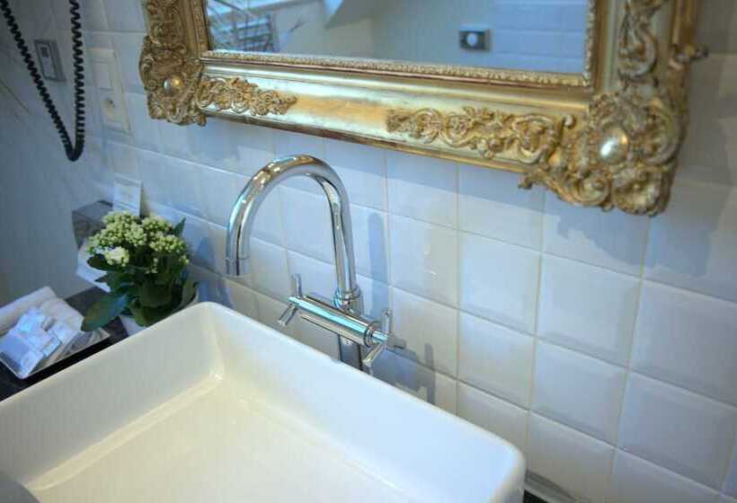 اتاق سوپریور, Hôtel La Villa Eugene