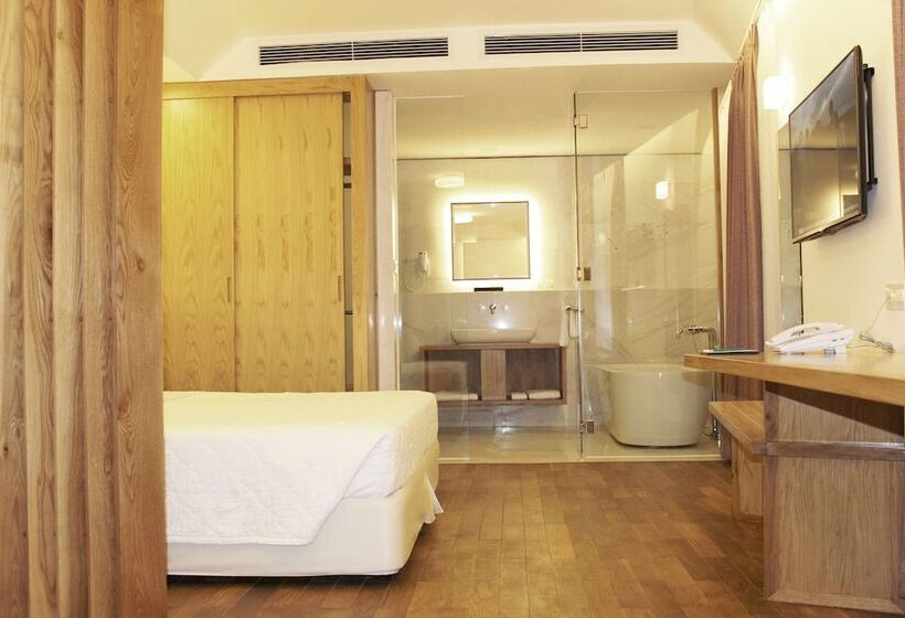 سوییت, Liberty Hotel Saigon Greenview