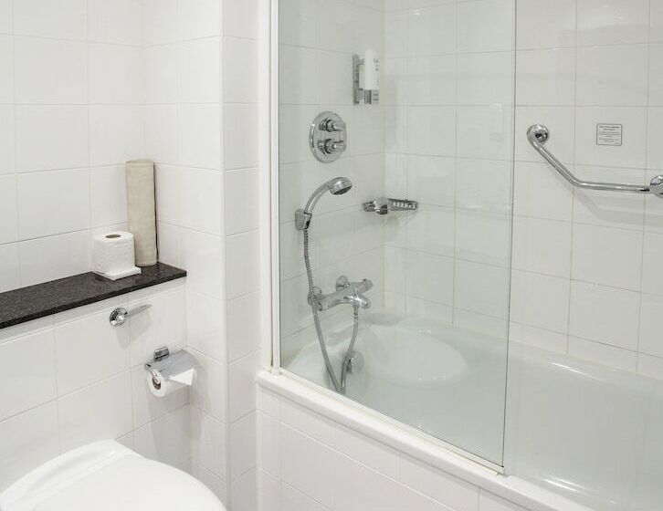 اتاق استاندارد با بالکن, Maldron Hotel Smithfield Dublin City