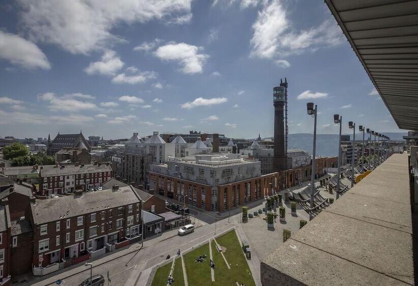 اتاق استاندارد با بالکن, Maldron Hotel Smithfield Dublin City