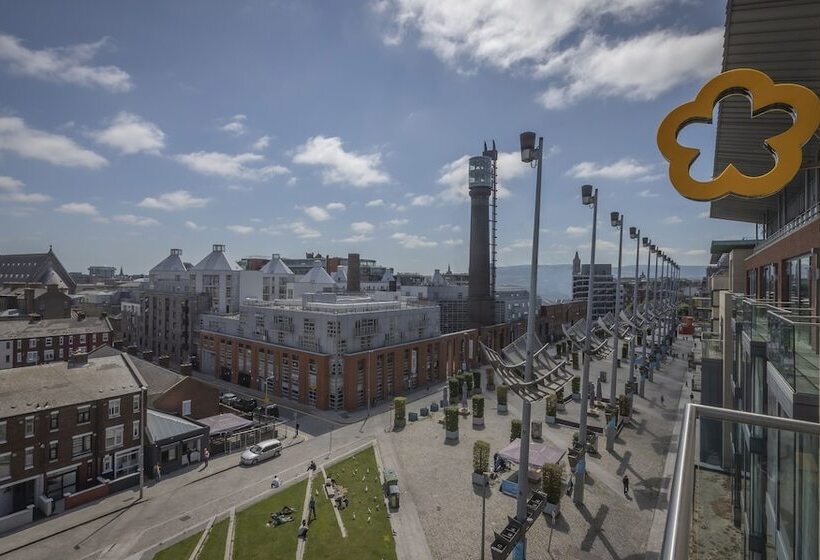 اتاق استاندارد چهار تخته, Maldron Hotel Smithfield Dublin City