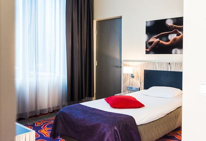 اتاق استاندارد یک نفره, Tallink Spa & Conference