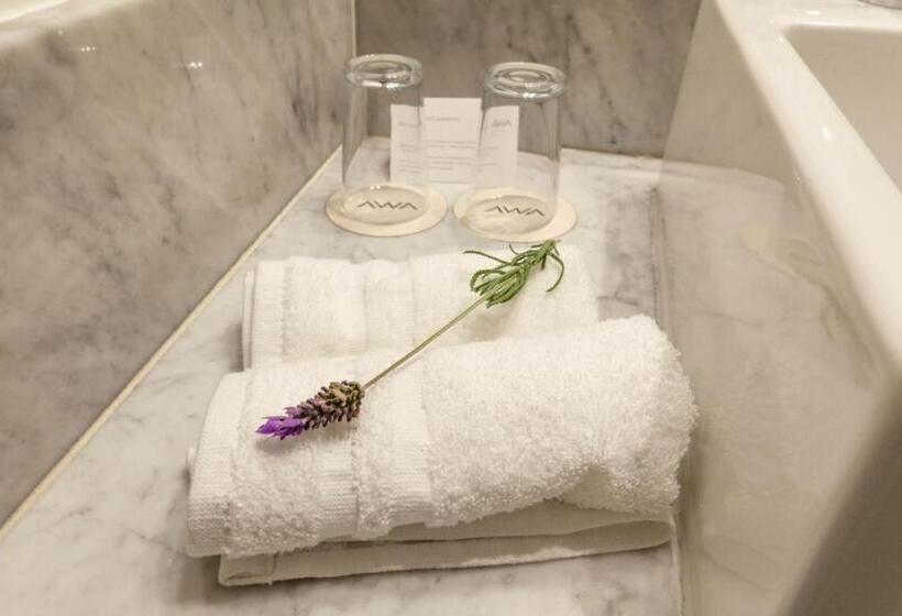 اتاق لوکس, Awa Boutique + Design